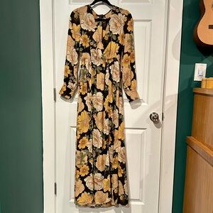 Forever 21 Maxi Dress with Black Yellow Floral Print Small - missing belt